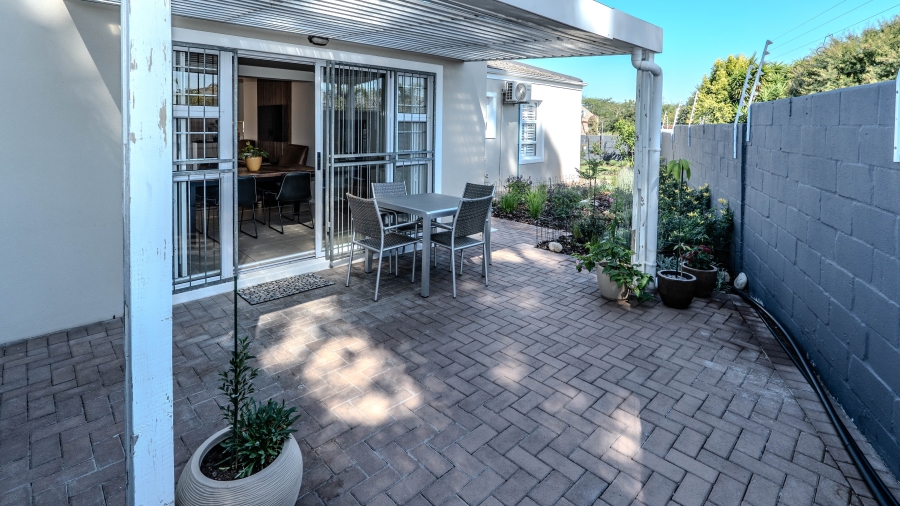 2 Bedroom Property for Sale in Sonstraal Heights Western Cape